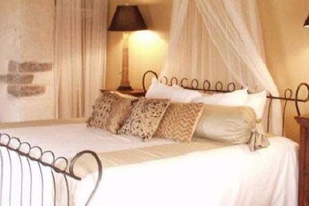 The National Hotel Frenchtown Bilik gambar